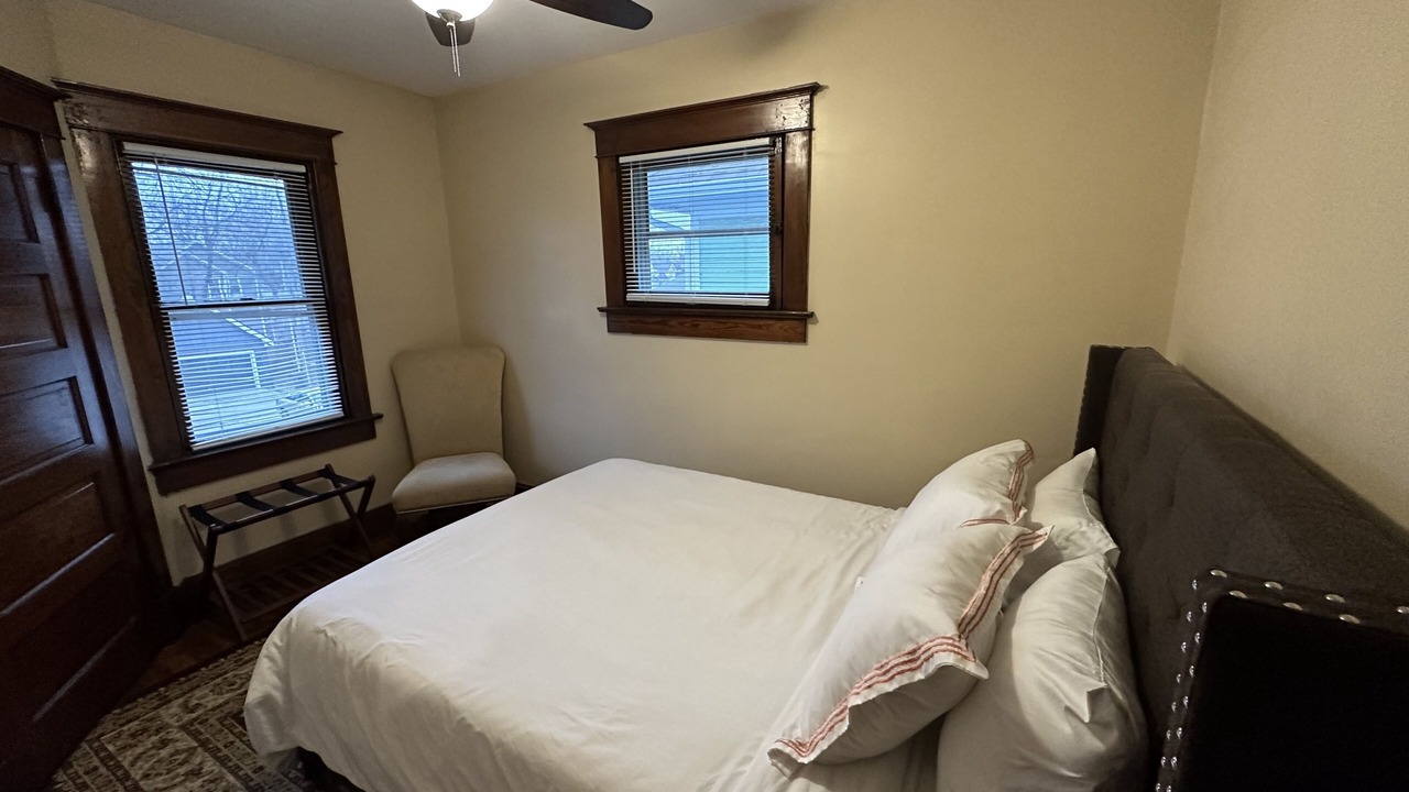 Photo of Bedroom in Holy Cross