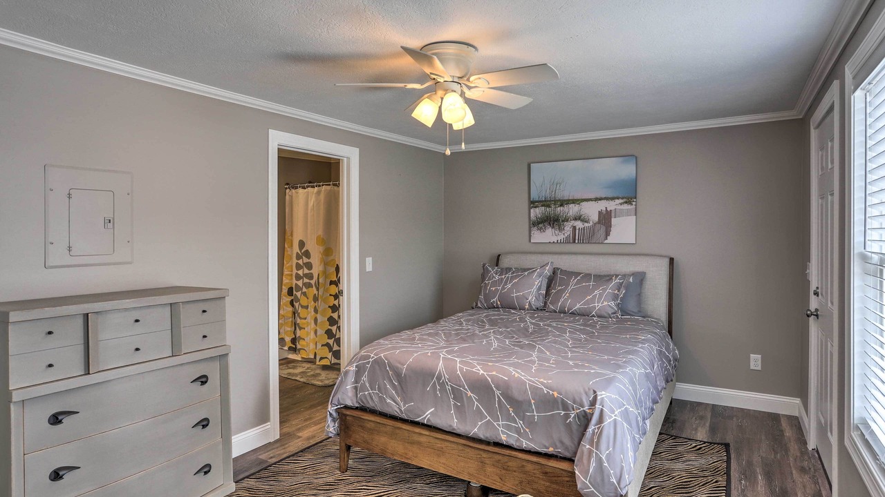 Photo of Bedroom in Lorain