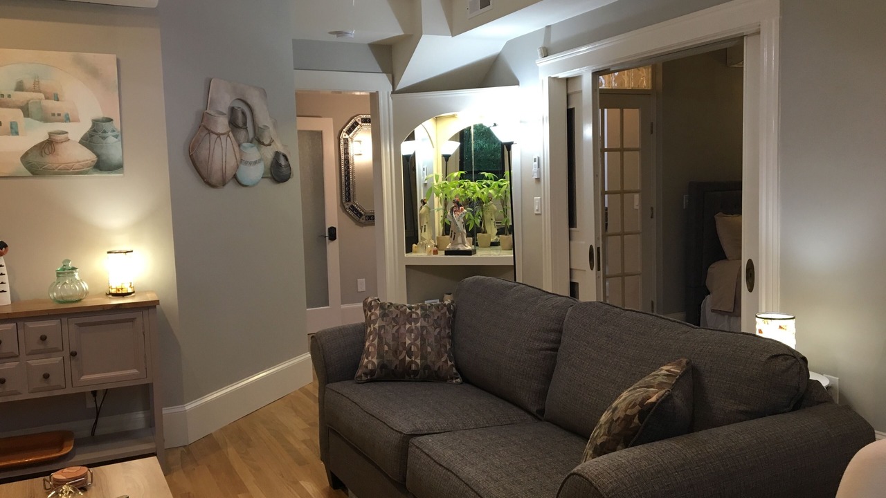 Photo of Livingroom in Longwood