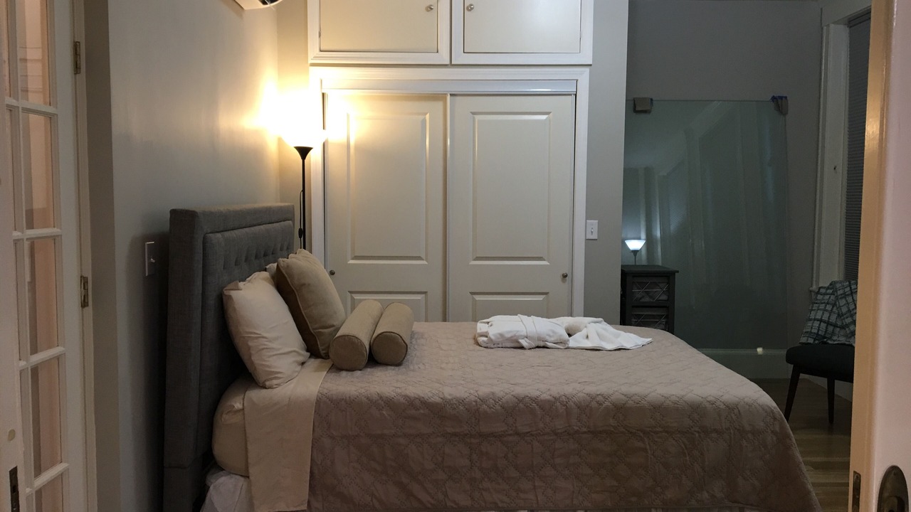 Photo of Bedroom in Longwood