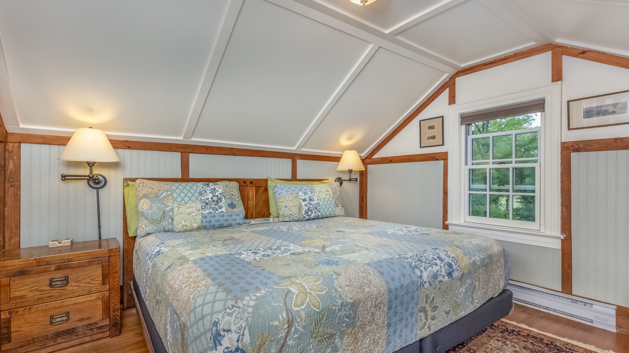 Photo of Bedroom in Gardiner