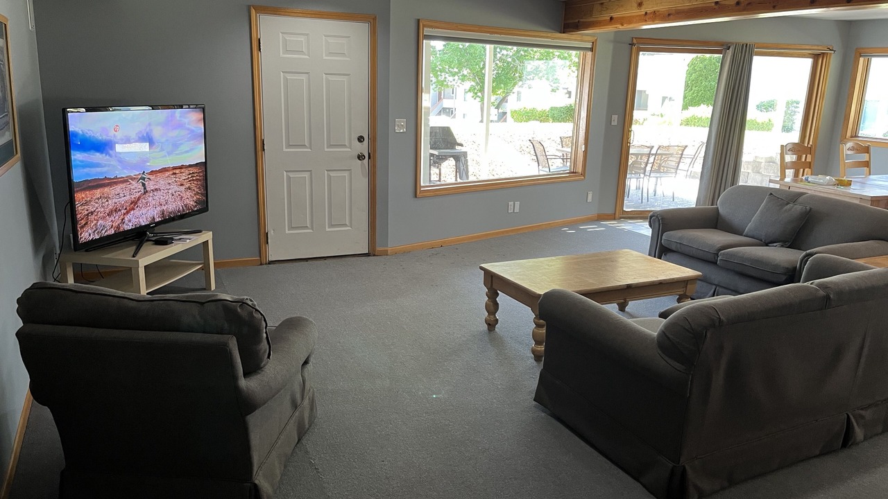 Photo of Livingroom in Wapato Point