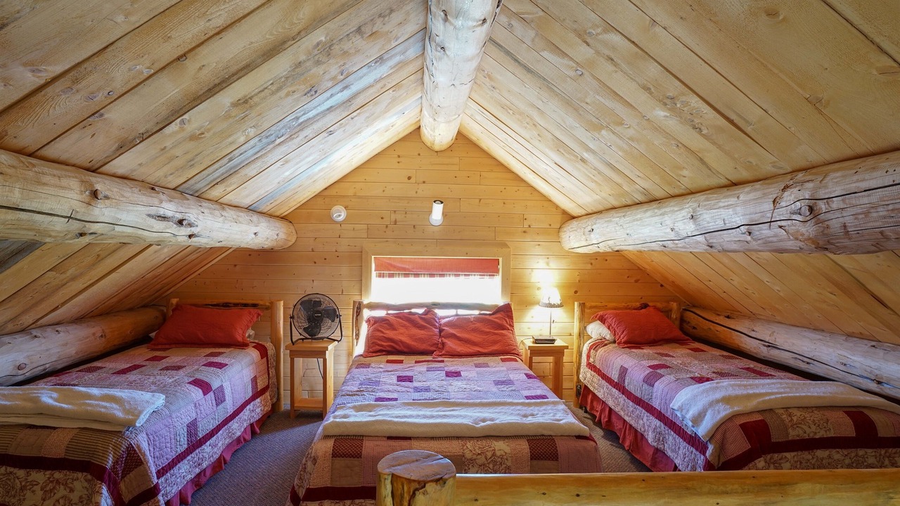 Photo of Bedroom in Virginia City Ranches