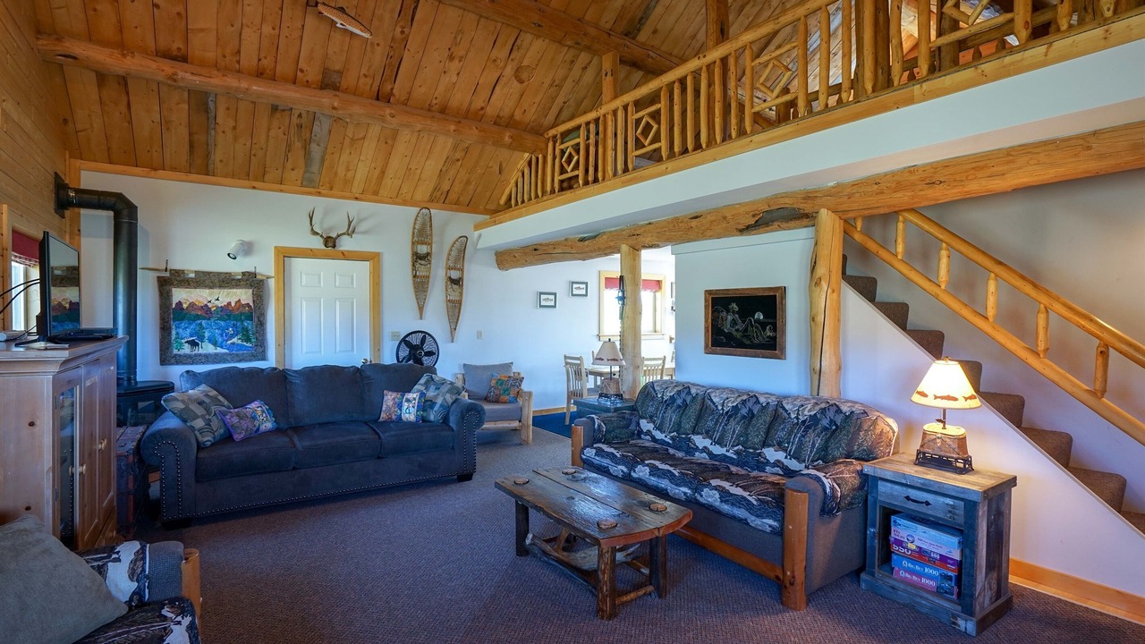 Photo of Livingroom in Virginia City Ranches