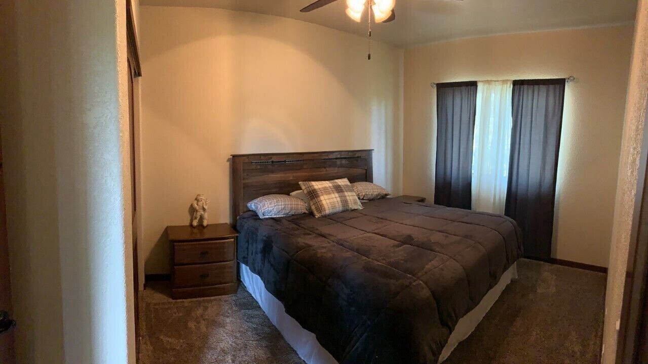 Photo of Bedroom in Lead