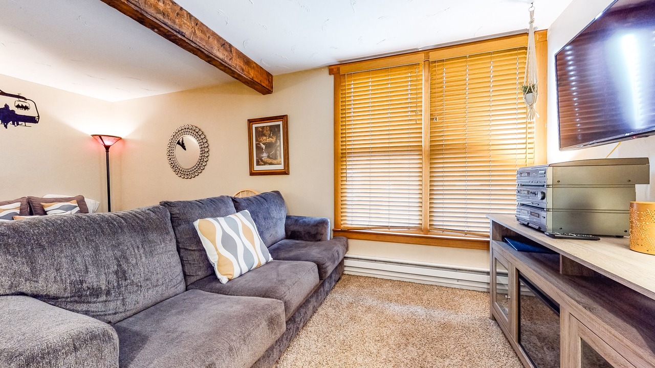 Photo of Livingroom in Big Sky