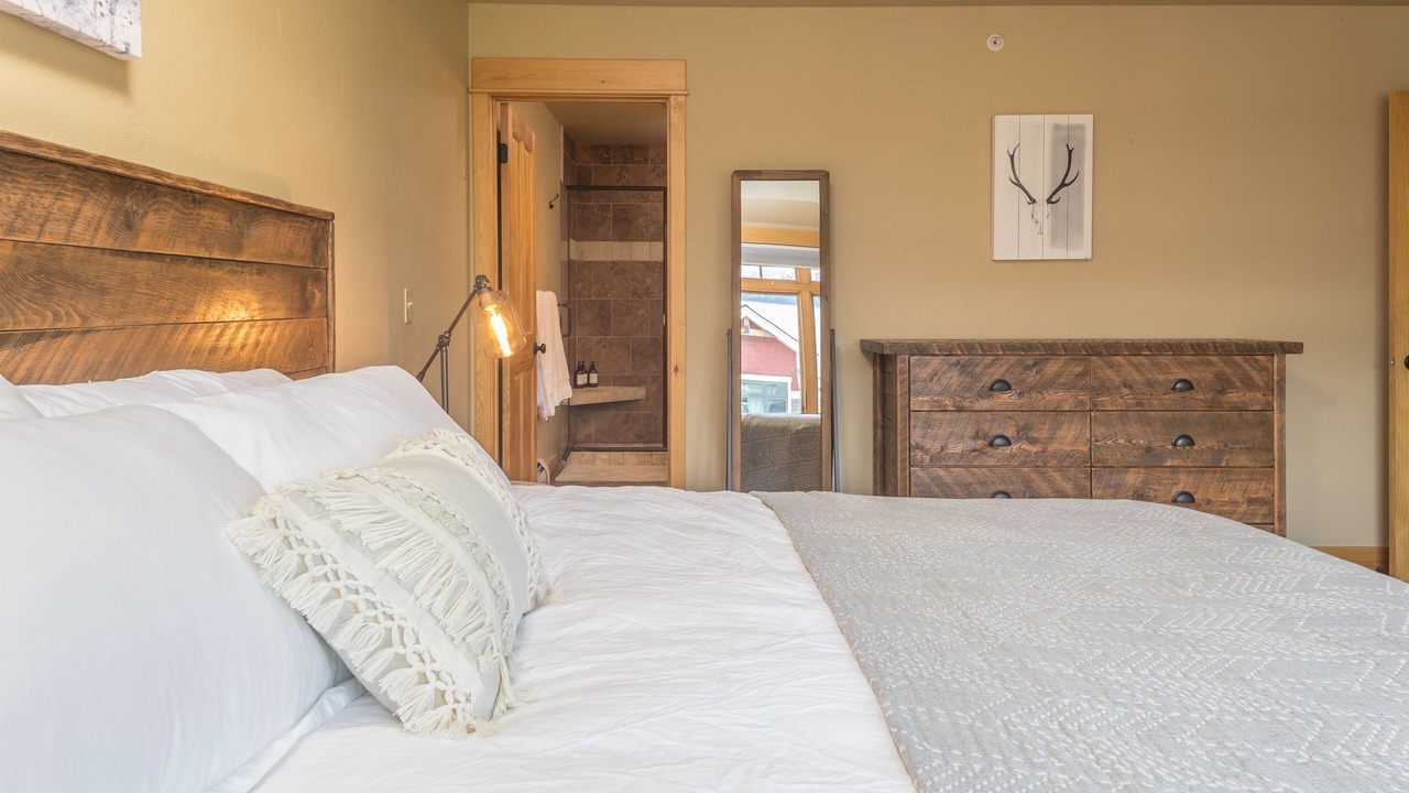 Photo of Bathroom in Big Sky