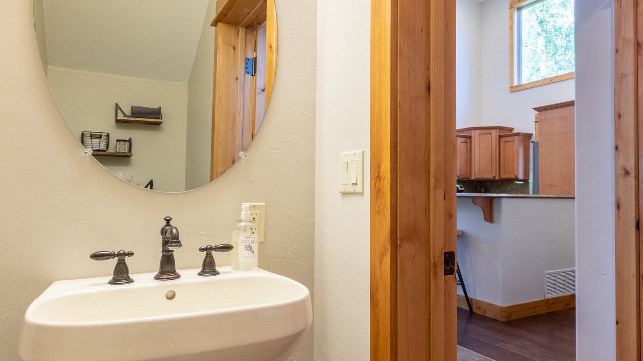Photo of Bedroom in Victor
