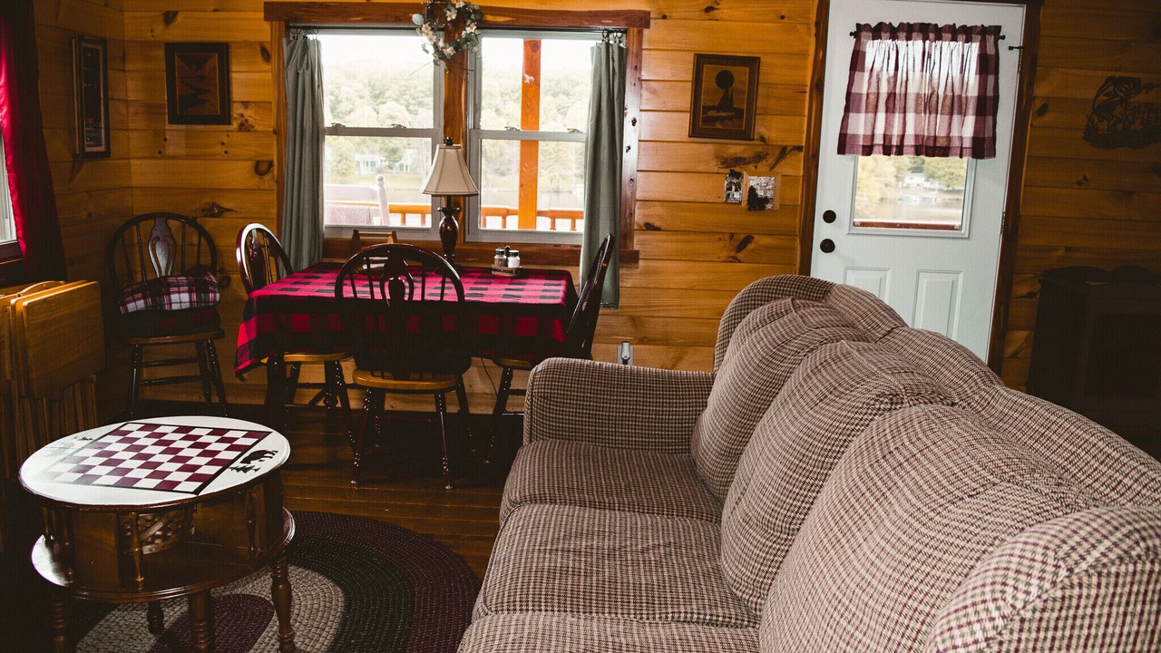 Photo of Livingroom in Hanoverton