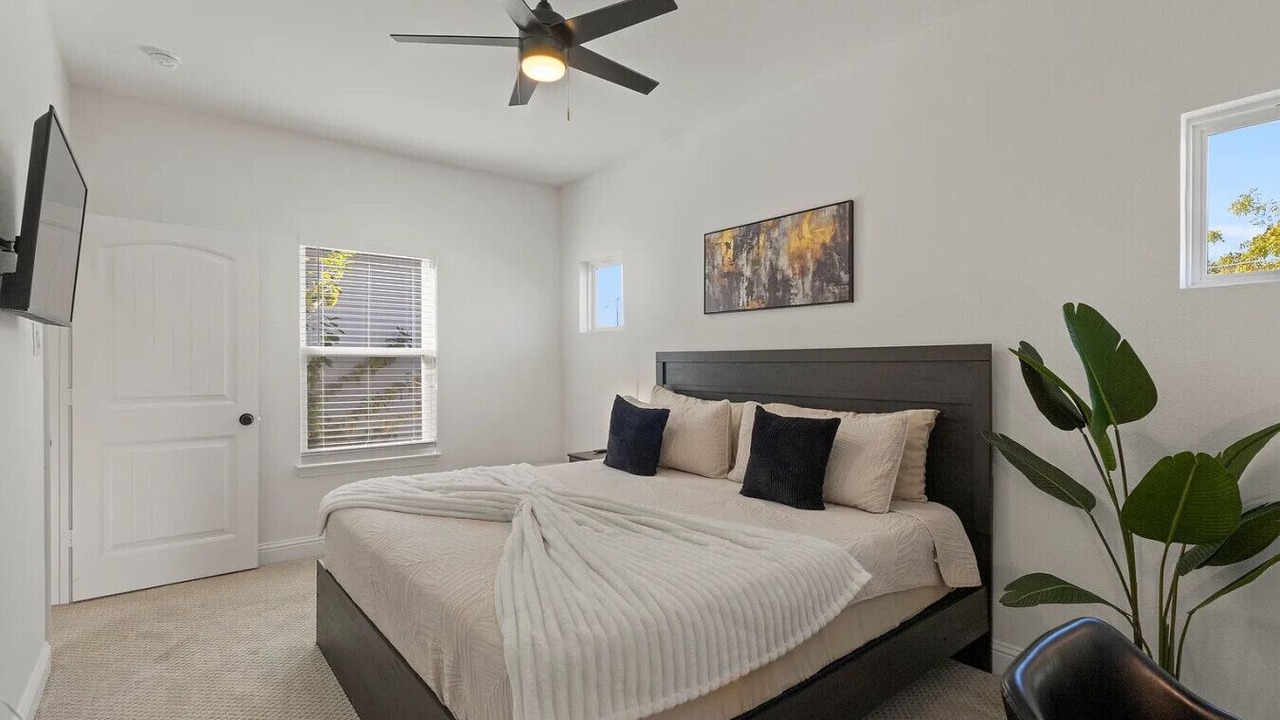 Photo of Bedroom in West Dallas