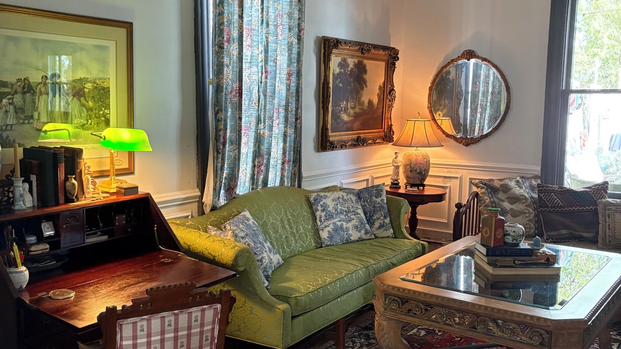 Photo of Livingroom in North Chesterfield