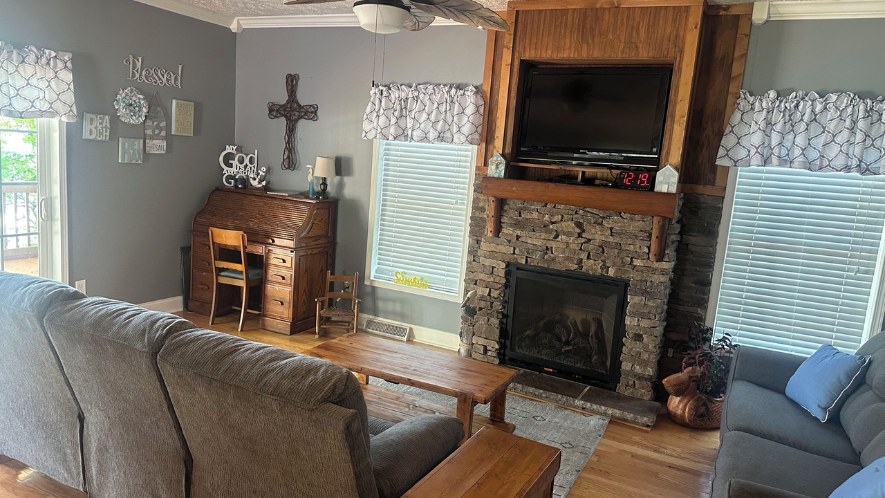Photo of Livingroom in Shallotte