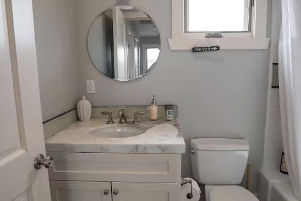 Photo of Bathroom in Hermosa Beach