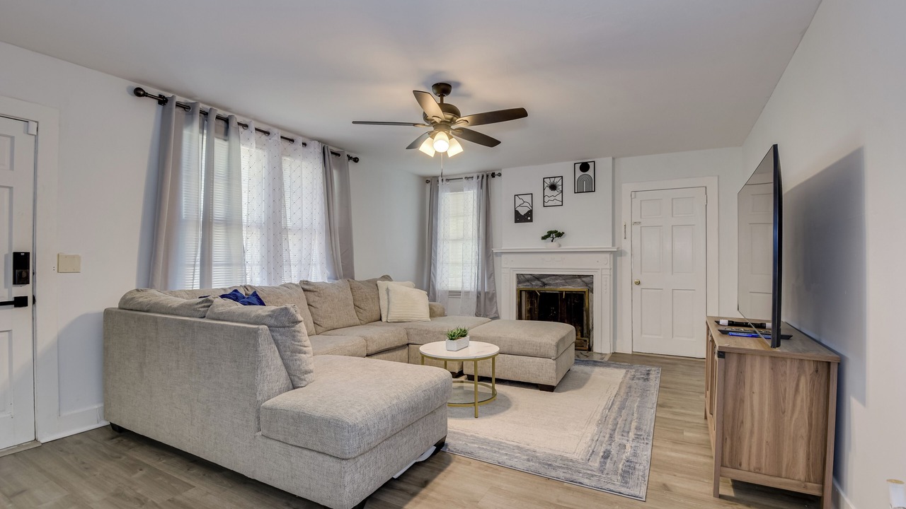 Photo of Livingroom in Harrisburg