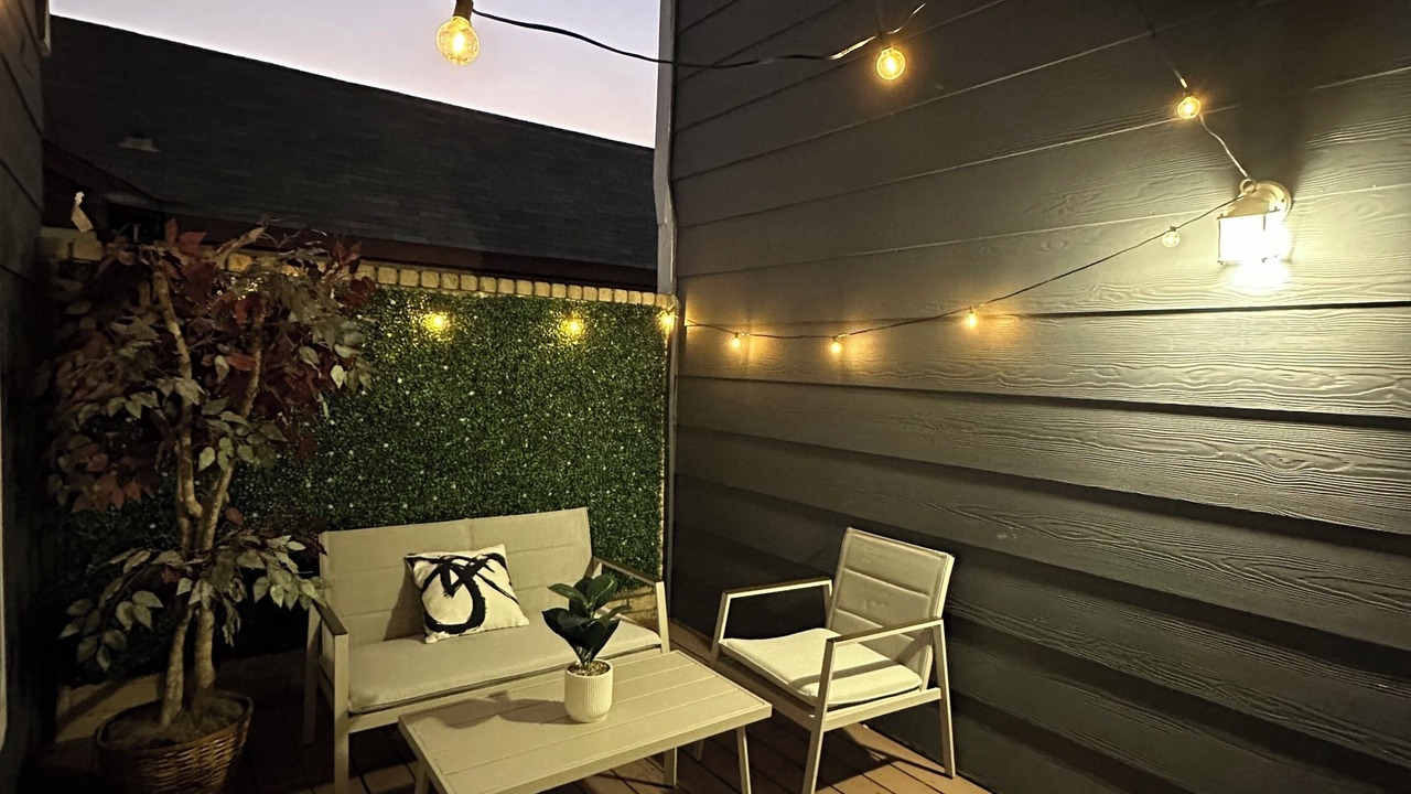 Photo of Patio Balcony in George Bush Park/Eldridge