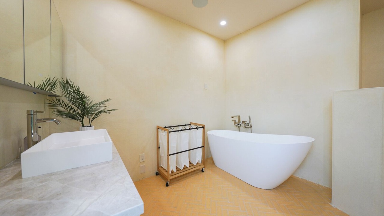 Photo of Bathroom in Northwest San Pedro