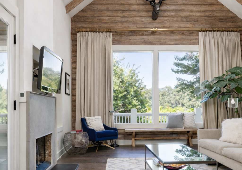 Photo of Bedroom in Calistoga
