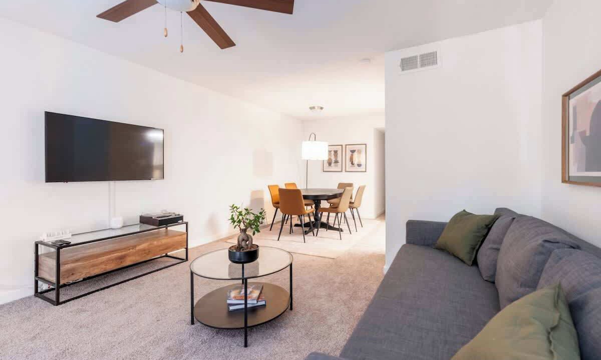 Photo of Livingroom in South Lamar