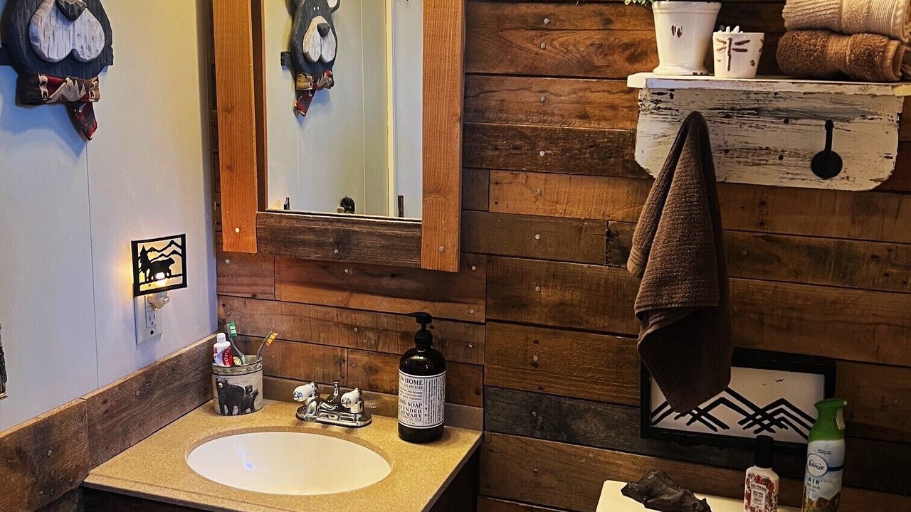 Photo of Bathroom in Connellys Springs