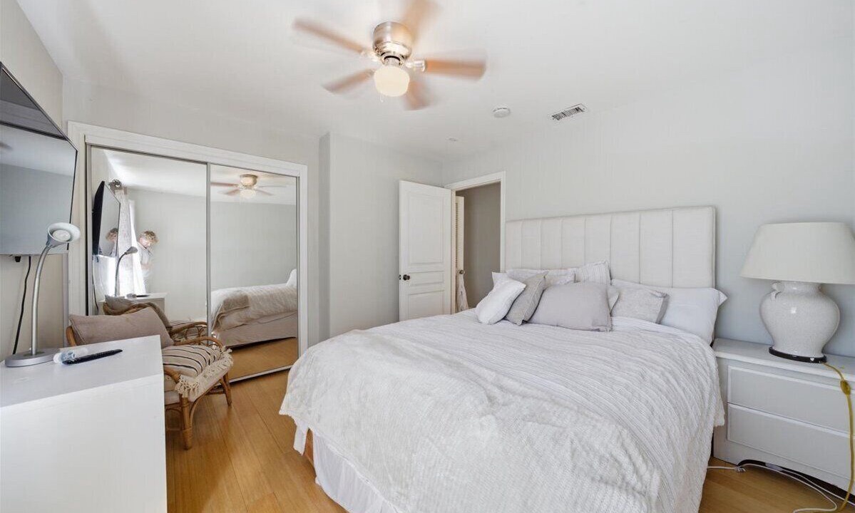 Photo of Bedroom in Lomita