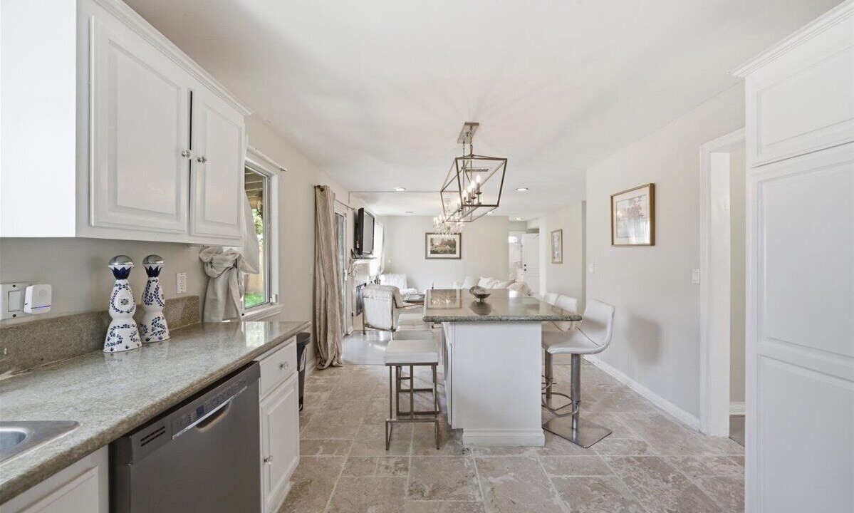 Photo of Kitchen in Lomita