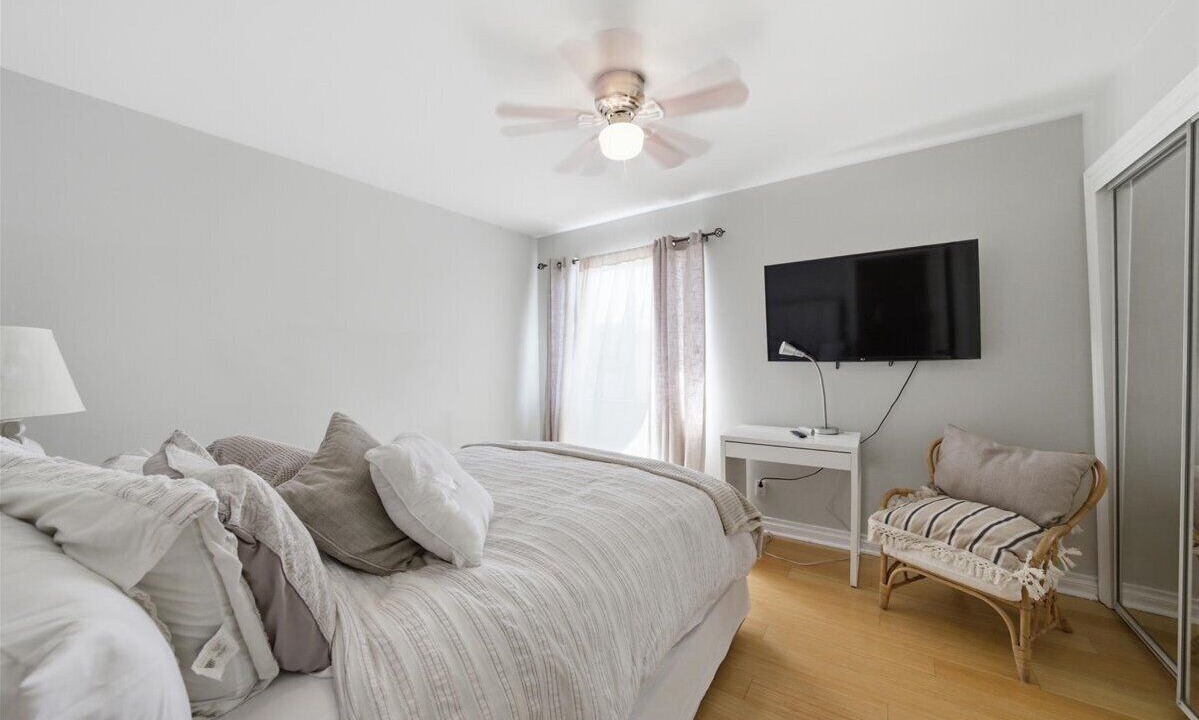 Photo of Bedroom in Lomita