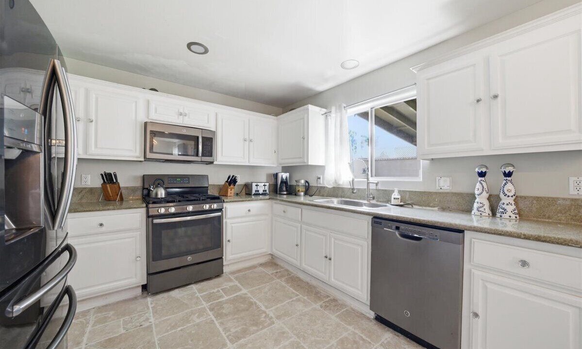 Photo of Kitchen in Lomita