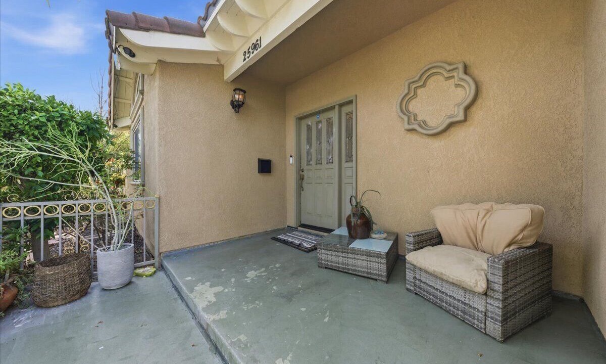 Photo of Patio Balcony in Lomita