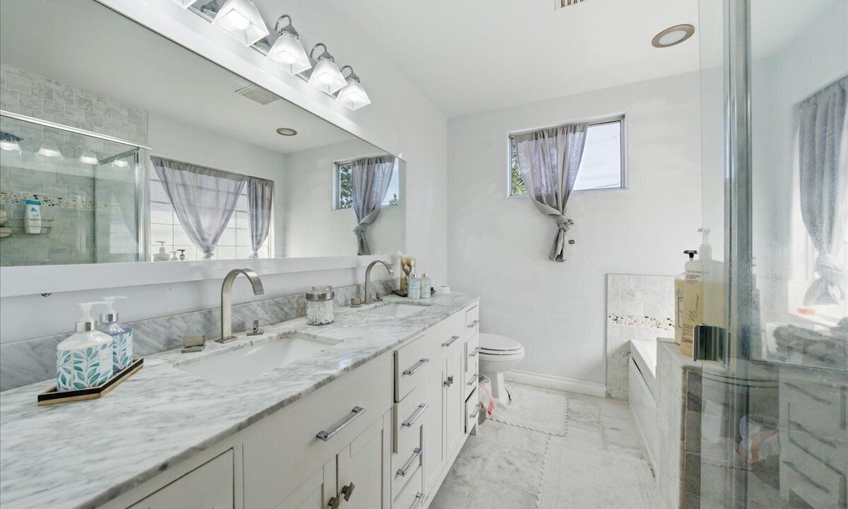 Photo of Bathroom in Lomita