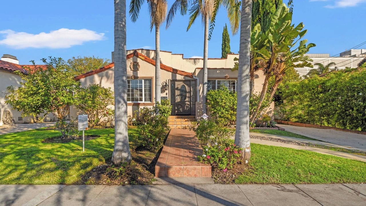 Photo of Outdoor in Beverly Hills