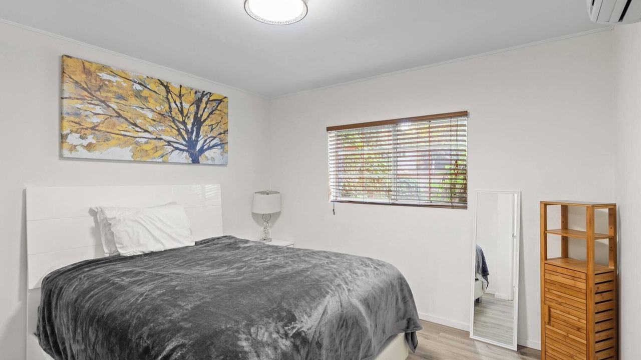 Photo of Bedroom in Beverly Hills