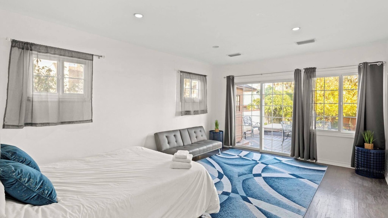 Photo of Bedroom in Beverly Hills