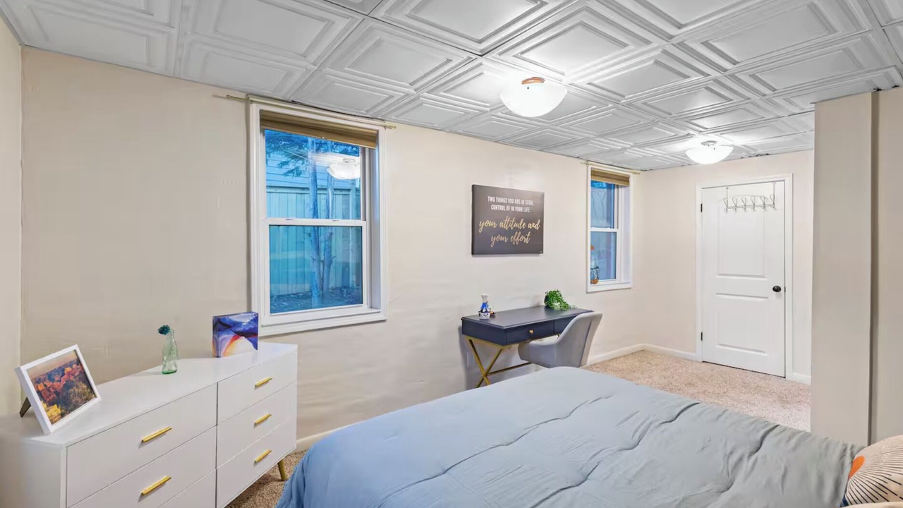 Photo of Bedroom in Loring Heights