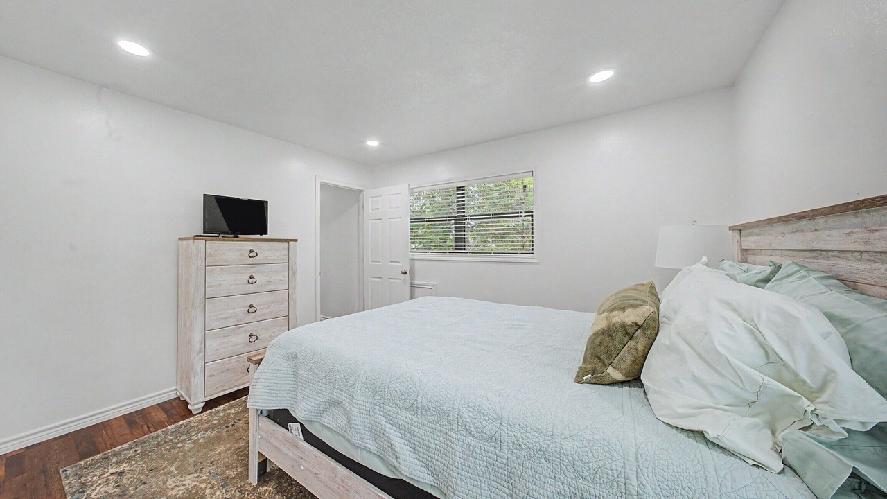Photo of Bedroom in Brookeland