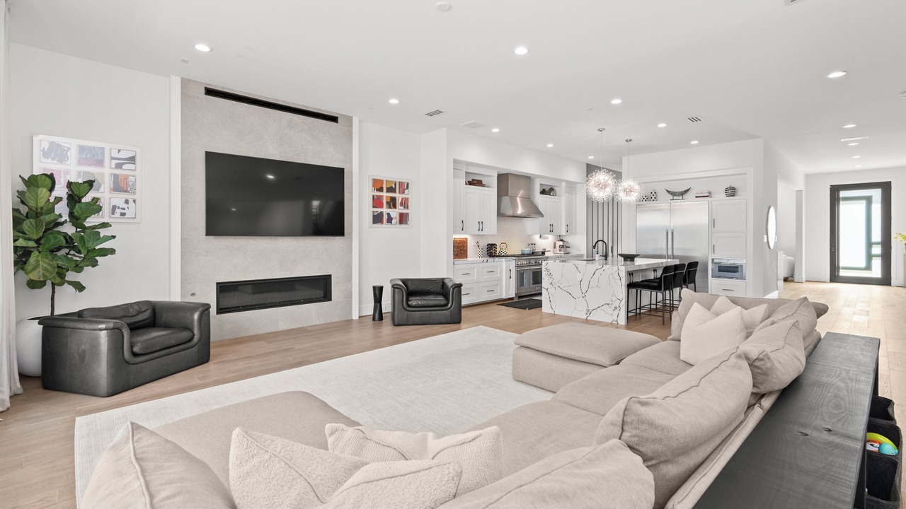 Photo of Livingroom in Garden Oaks