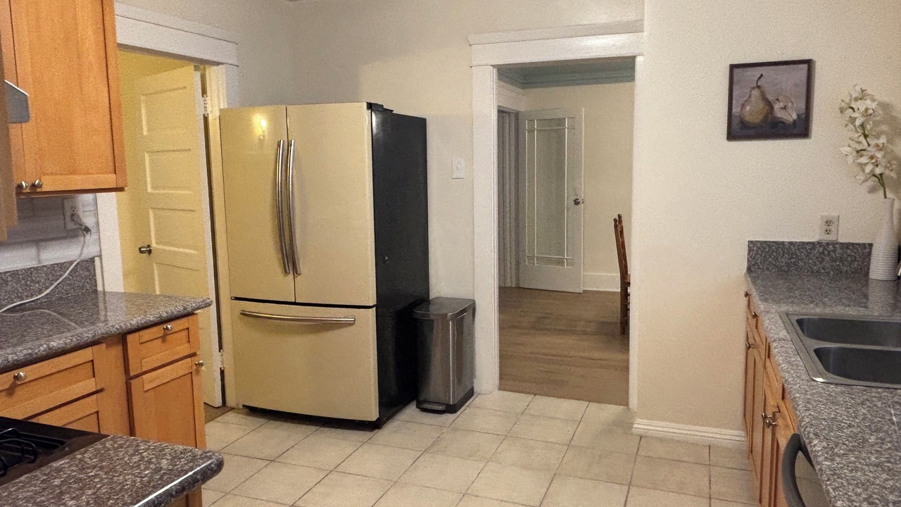 Photo of Kitchen in Mid Central