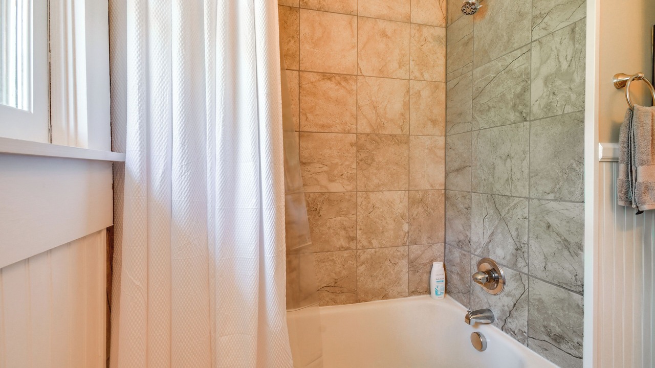 Photo of Bathroom in Lynn