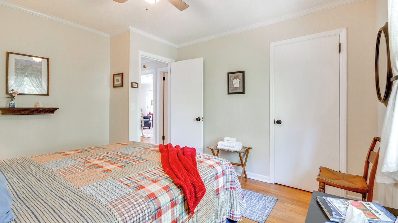 Photo of Bedroom in Lynn
