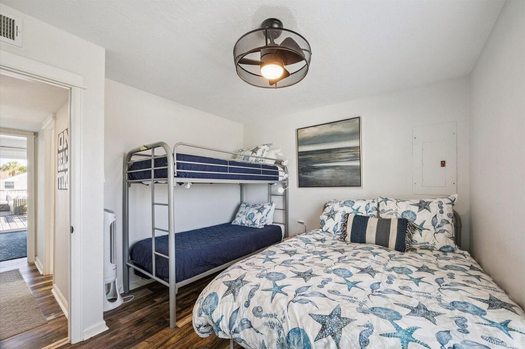 Photo of Bedroom in Galveston