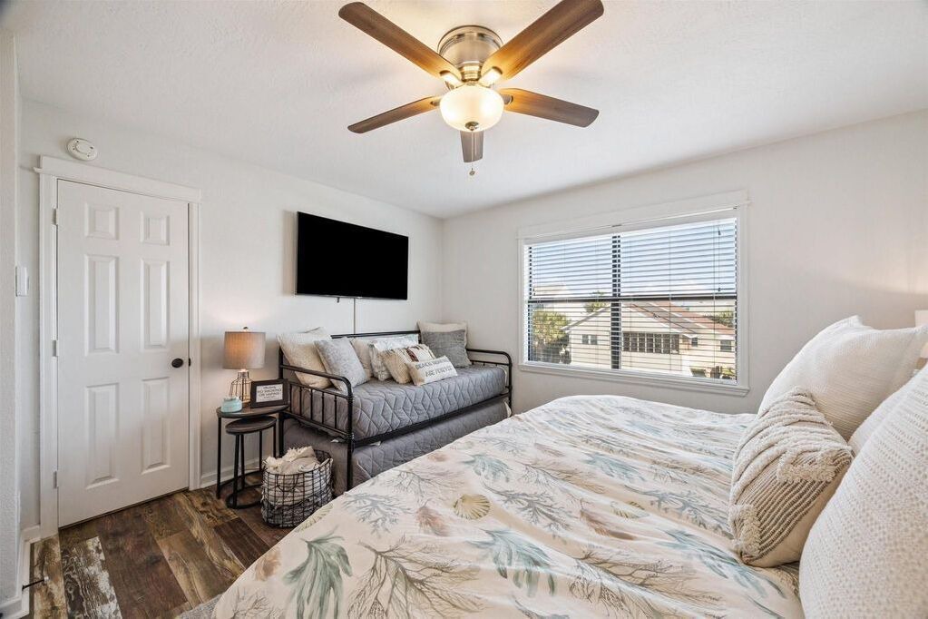 Photo of Bedroom in Galveston