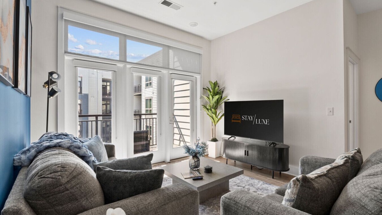 Photo of Livingroom in Second Ward