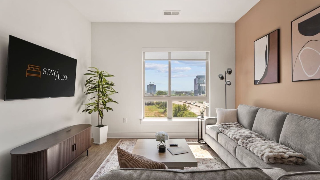 Photo of Livingroom in Second Ward