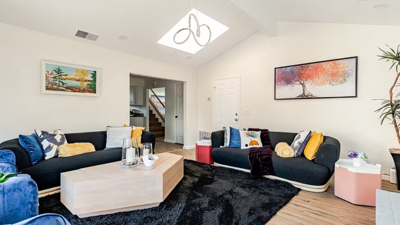 Photo of Livingroom in Central District