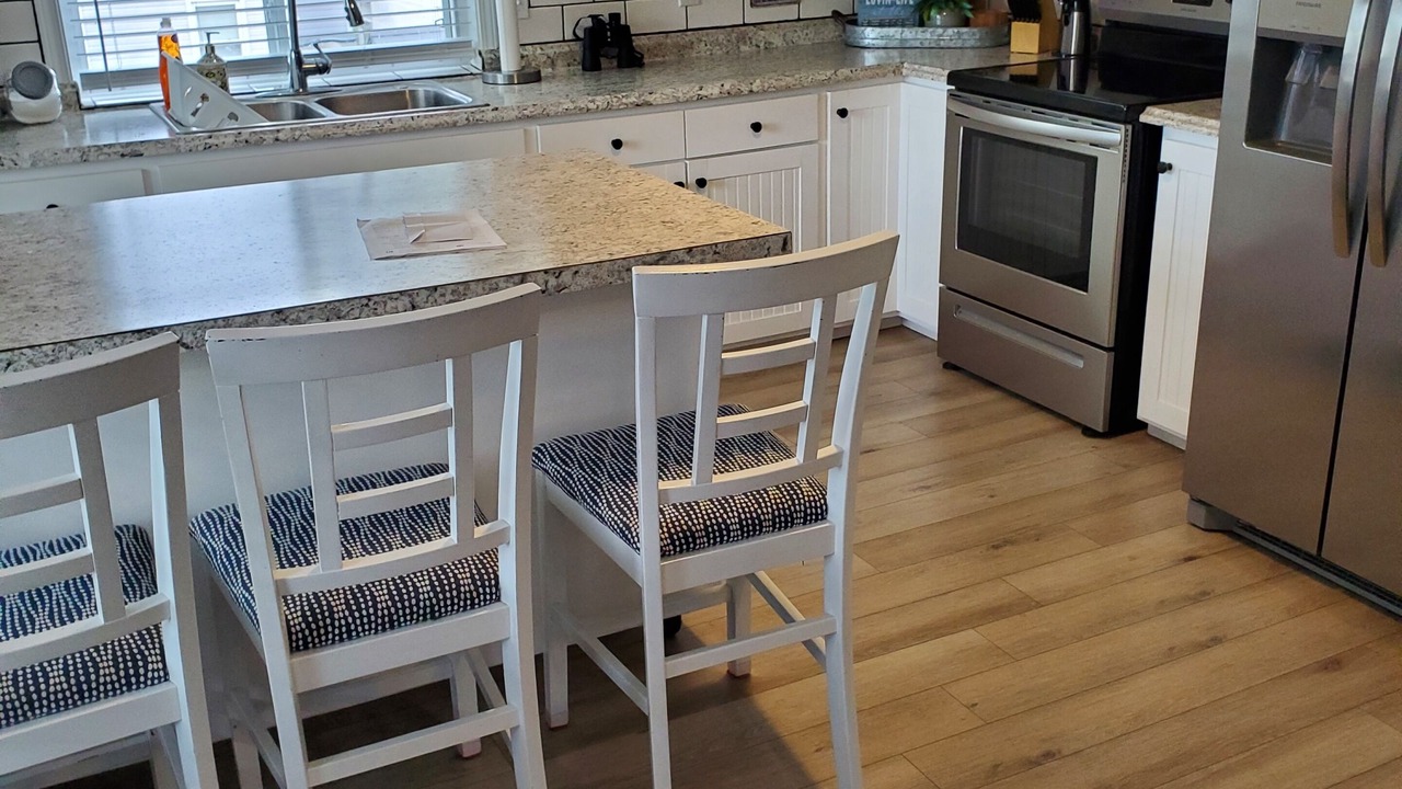 Photo of Kitchen in White Lake
