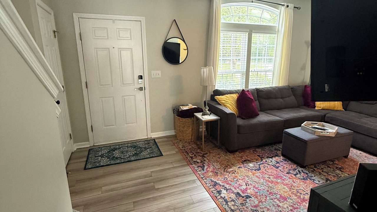 Photo of Livingroom in Huntersville