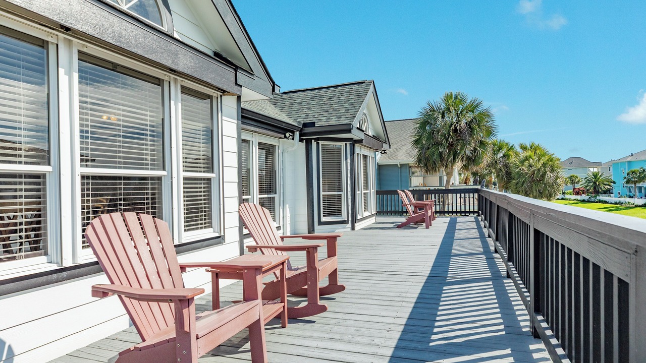 Photo of Outdoor in Pirates Beach West