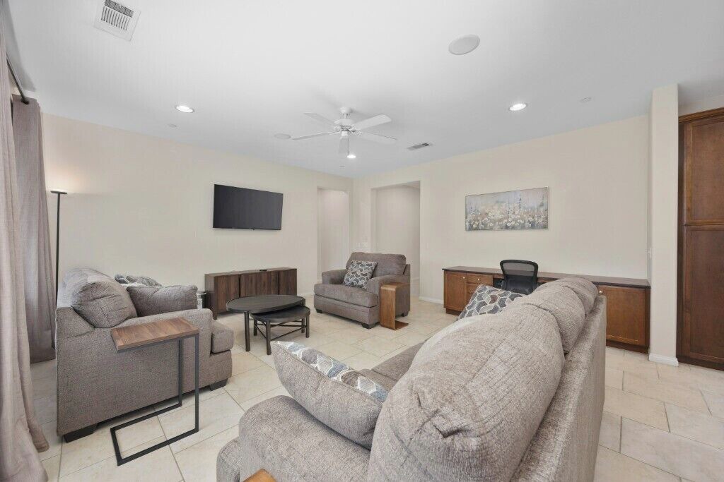 Photo of Livingroom in Greenacres