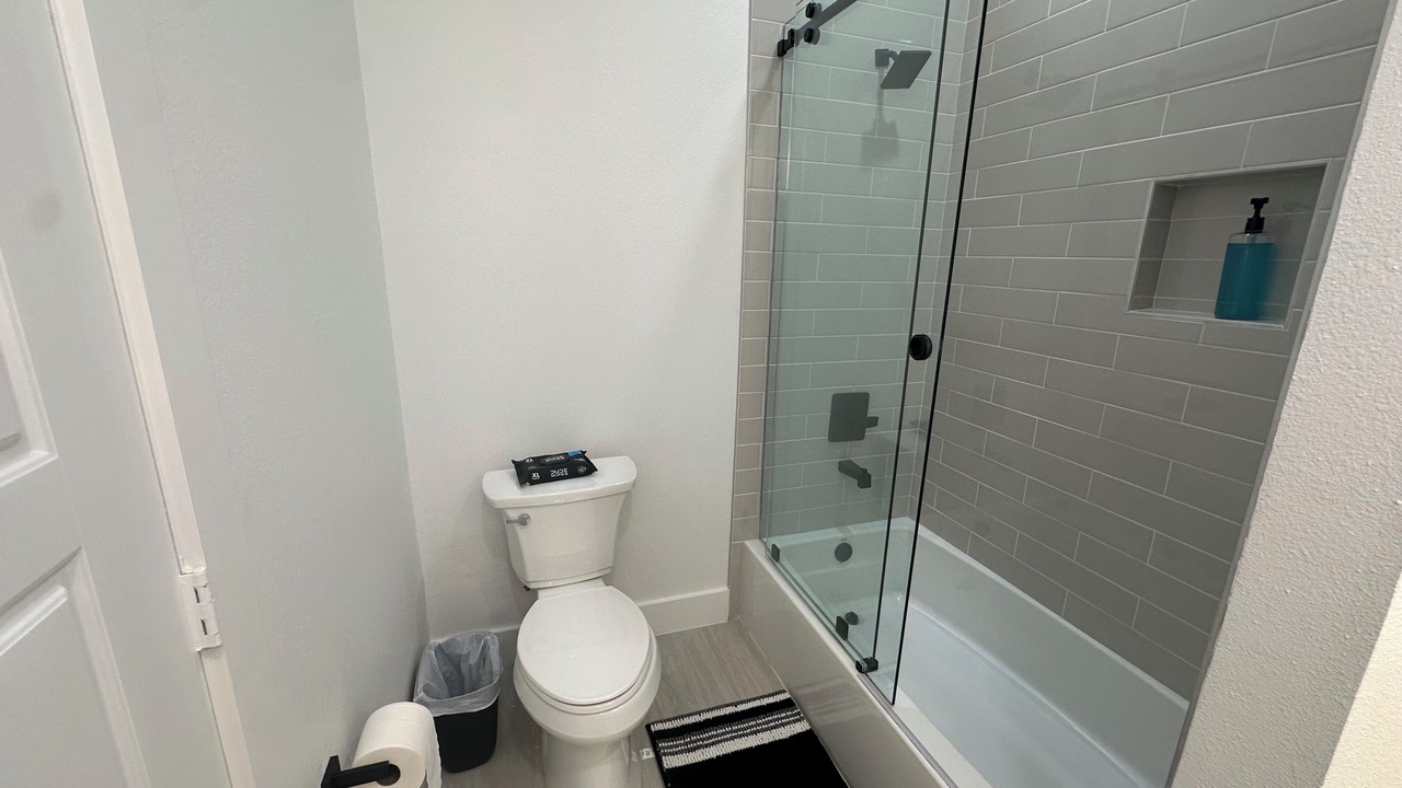 Photo of Bathroom in Foster Place