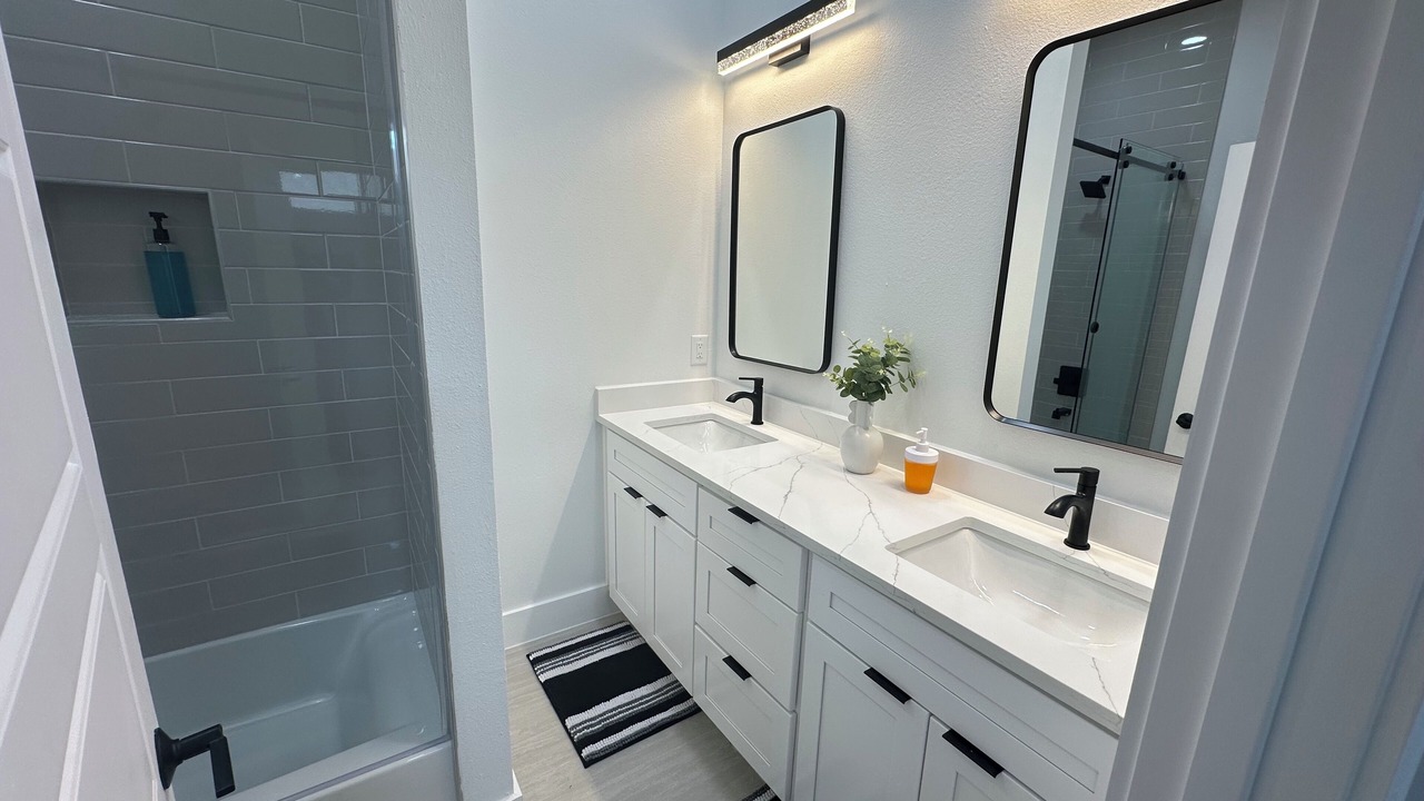 Photo of Bathroom in Foster Place