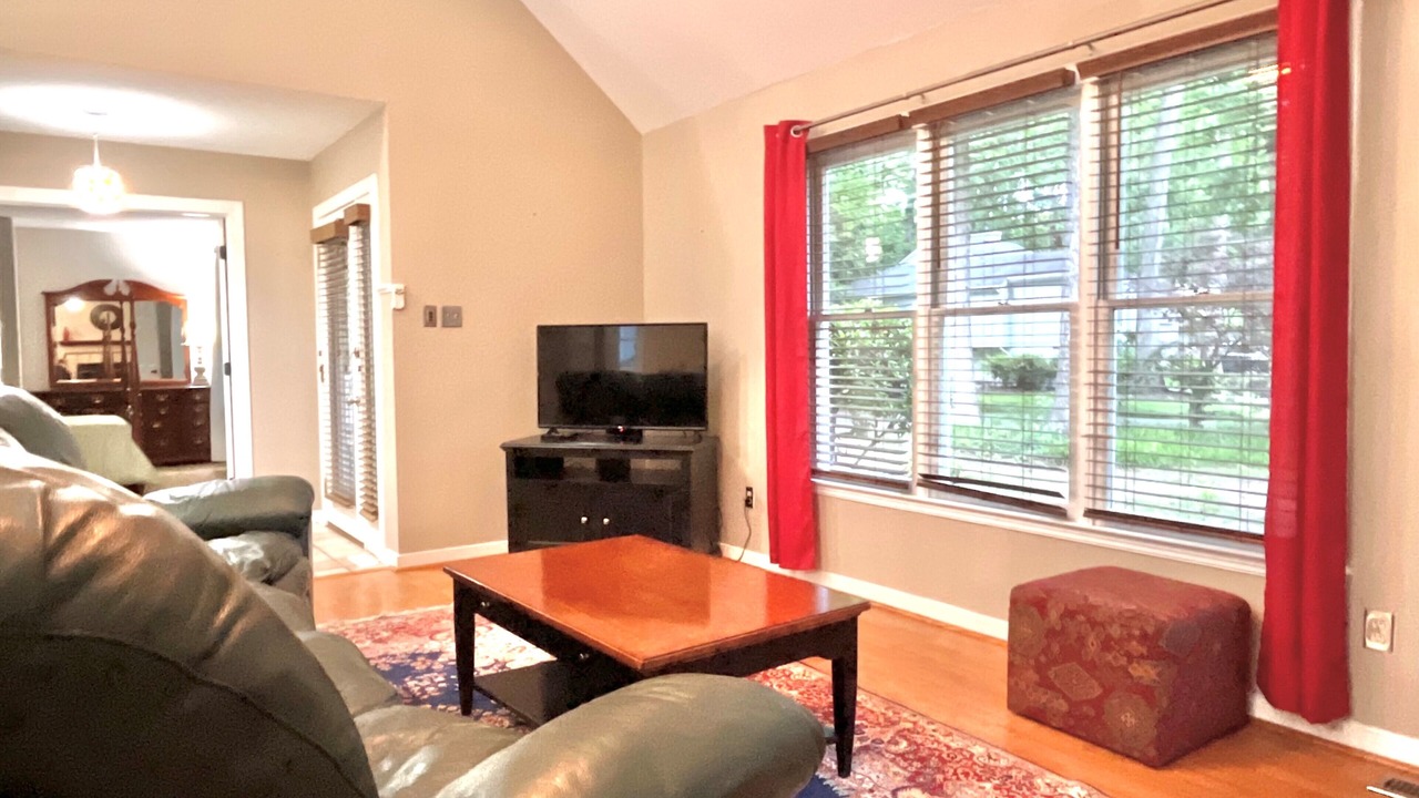 Photo of Livingroom in Woodlake